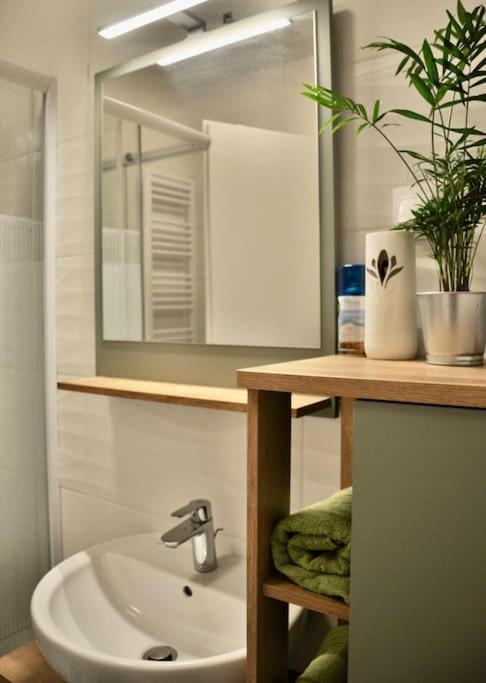 New Studio Apartment In Central Budapest - Free Parking Budapeste Exterior foto